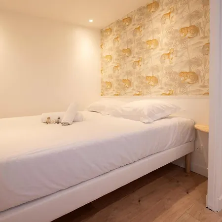 Charming In - Welkeys Versalles