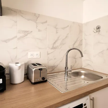 Charming In - Welkeys Apartamento Versalles